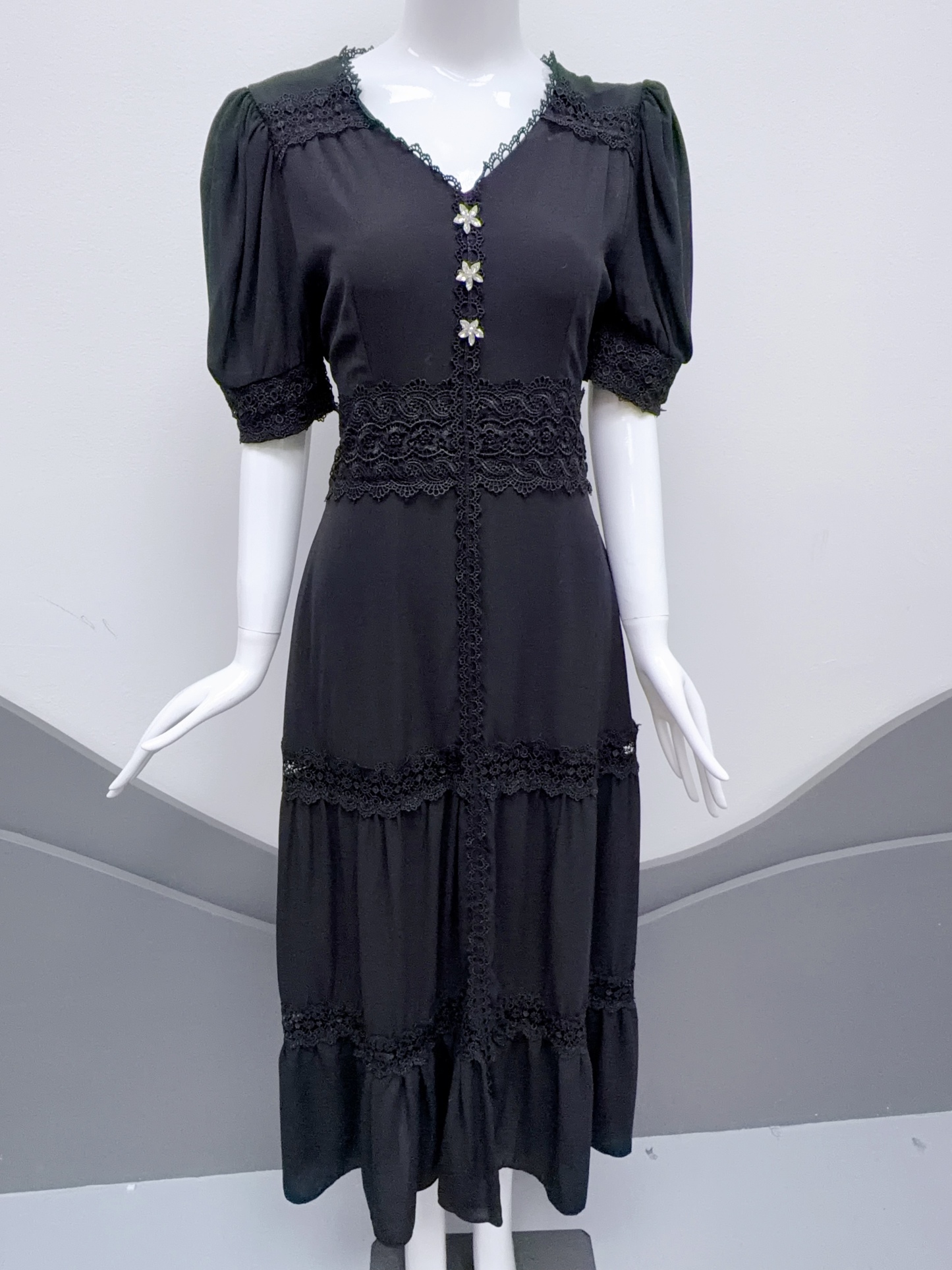 V308. HOA CRYSTAL BLACK DRESS