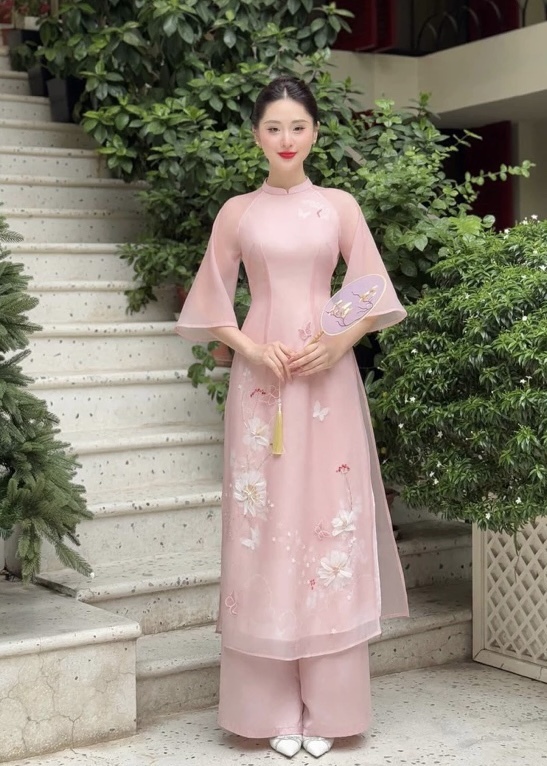 A430. AD HOA BUOM HONG