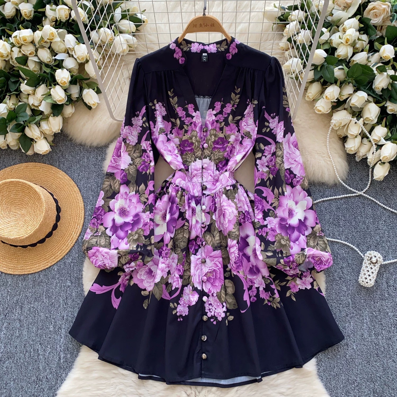 7773. BLACK SHORT DRESS