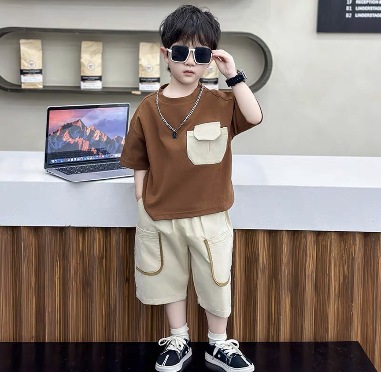 K194. KID BOY BROWN SET