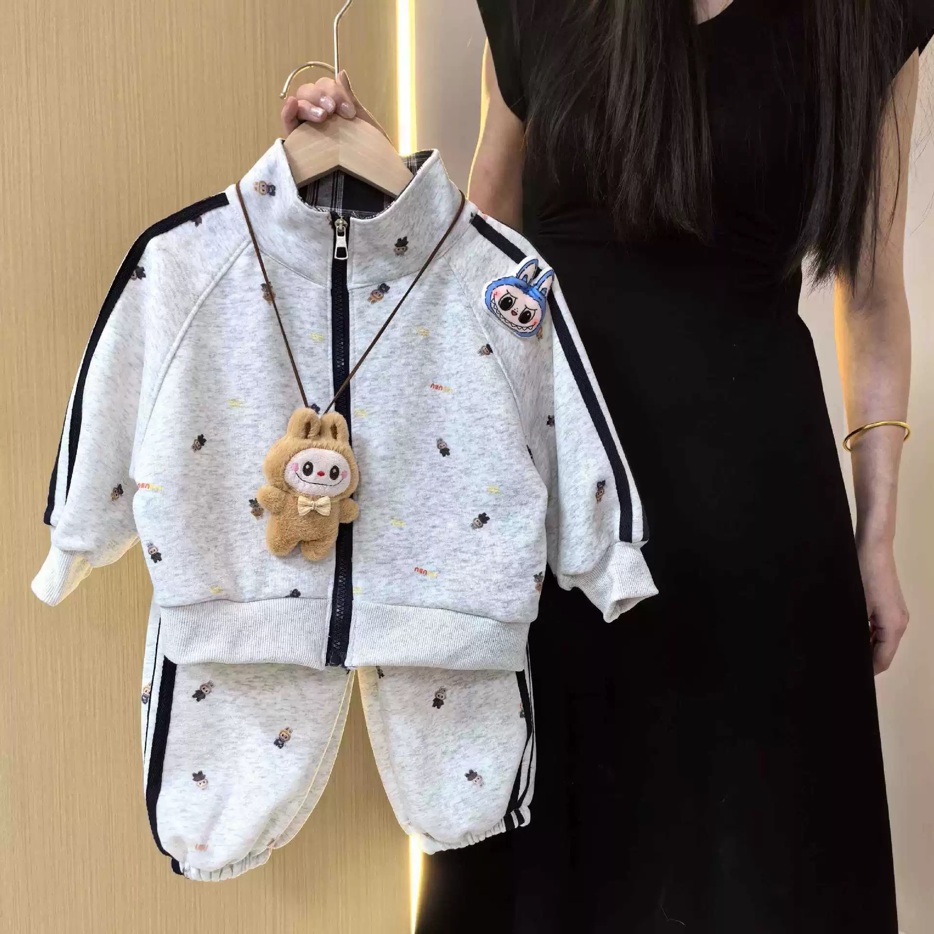 K24. GRAY LABUBU BABY SET
