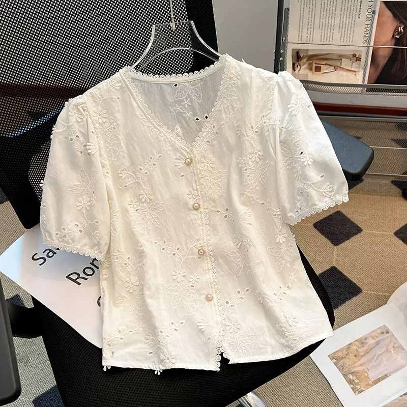 C1012. TOP WHITE