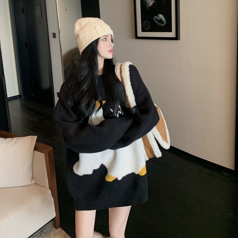 T369. SWEATER BLACK DUCK