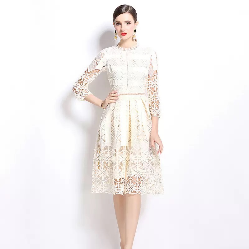 8301. LACE DRESS EXCLUSIVE WHITE