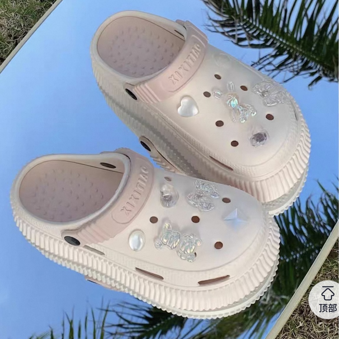 A457. CROCS BUNNY LIGHT PINK