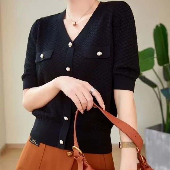 C735. BLACK SHORT SLEEVES TOP