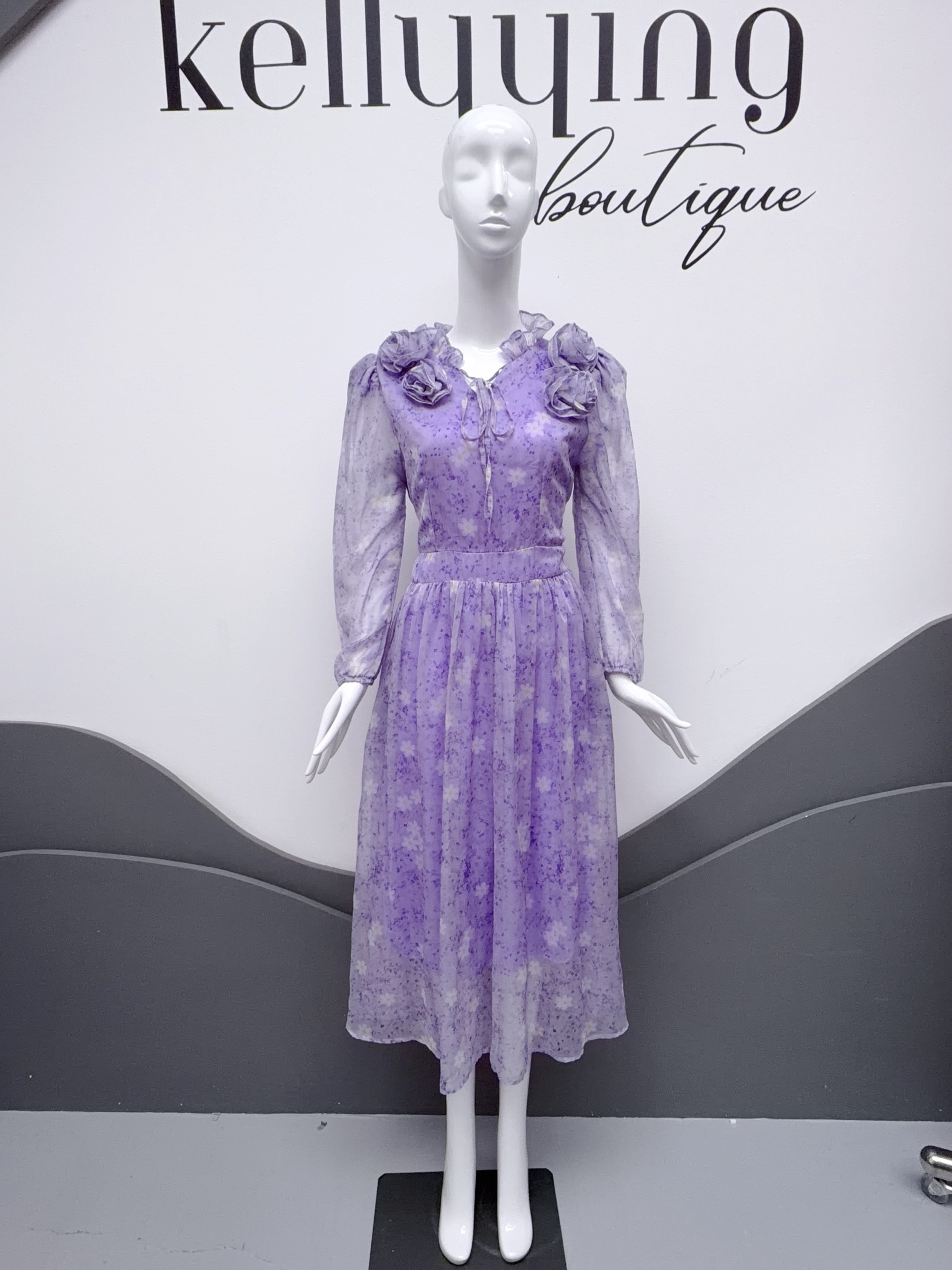 V274. HOA PURPLE DRESS