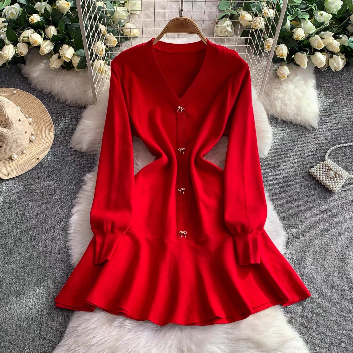 R47. RED SHORT DRESS