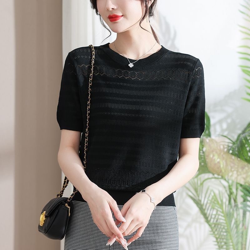 C749. BLACK SHORT SLEEVES TOP