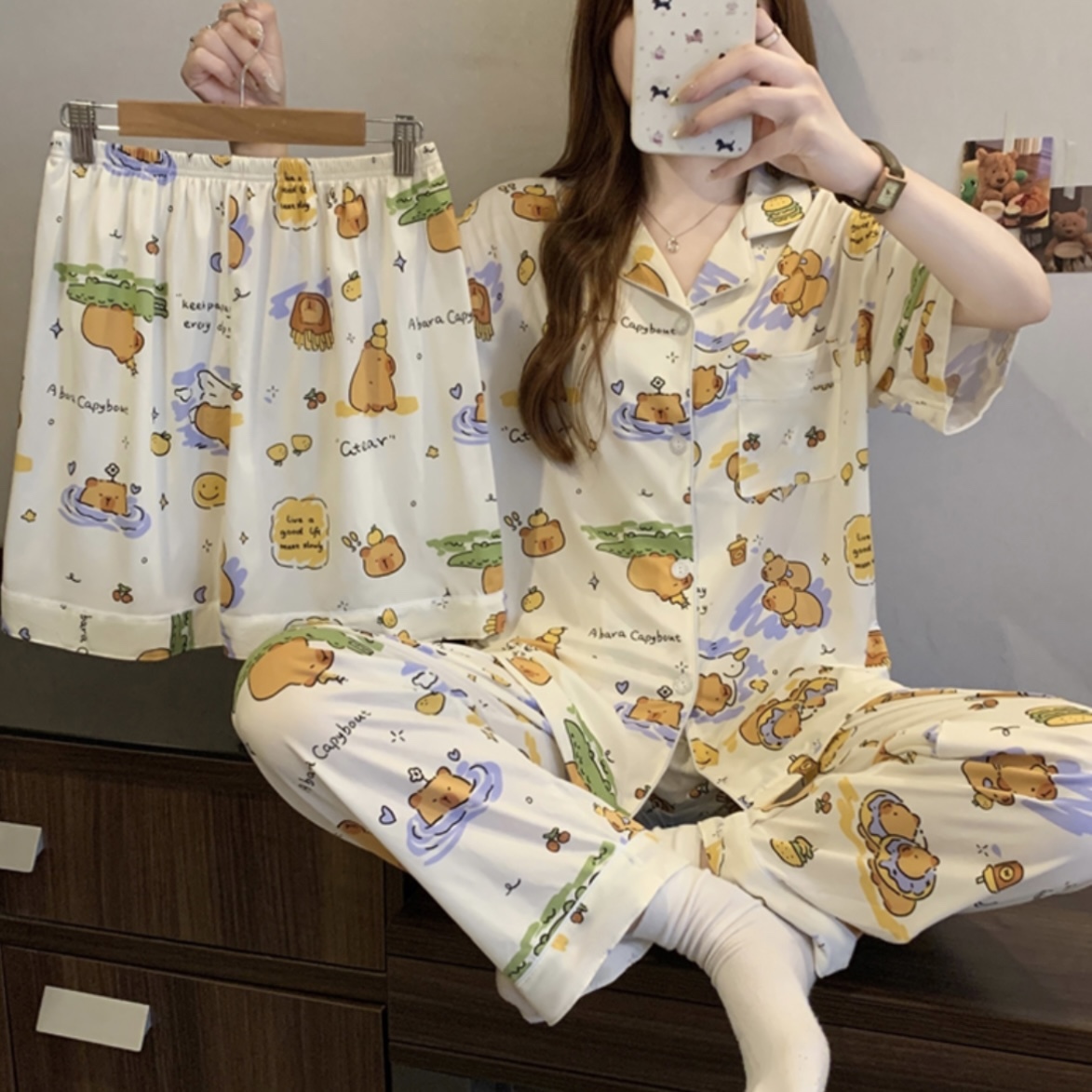 S198. SLEEPWEAR CAPYBARA LIGHT YELLOW