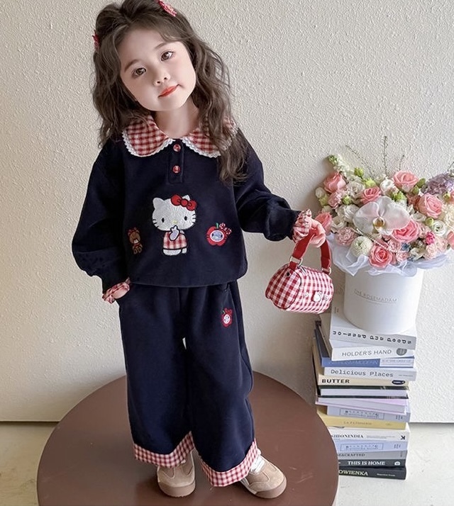 K33. BLUE HELLO KITTY BABY SET