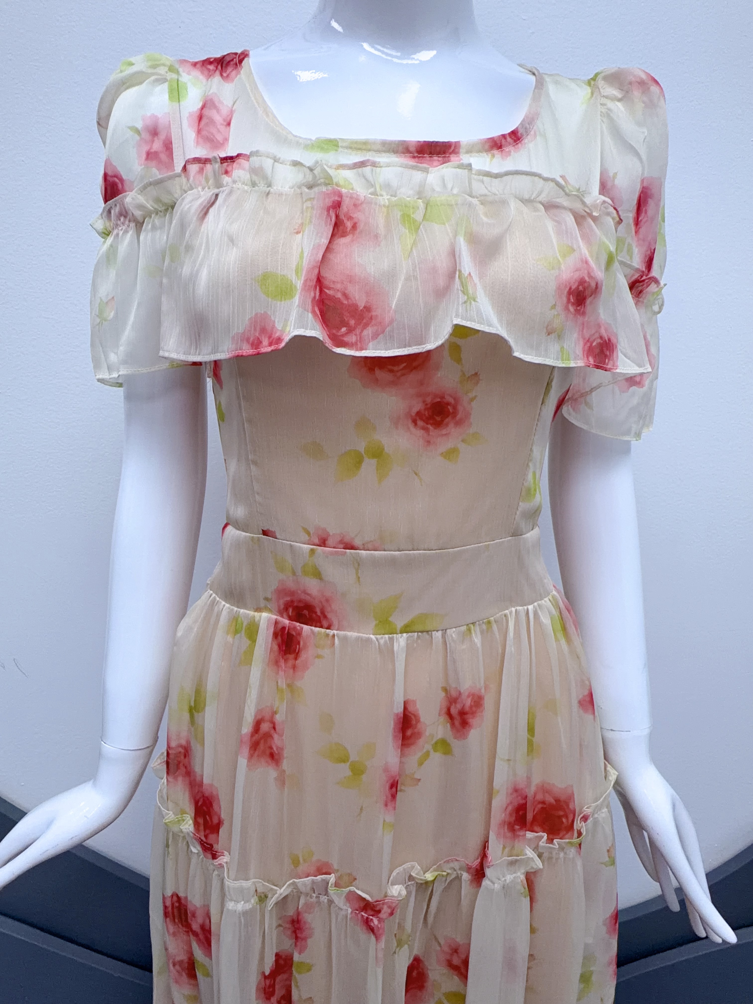 V271. HOA NUDE DRESS