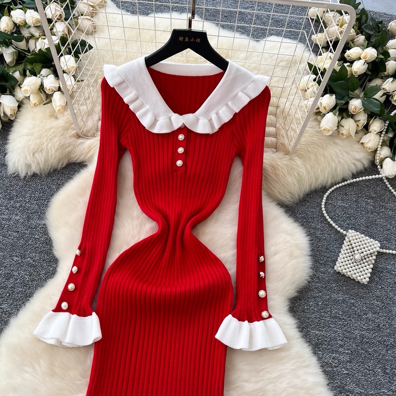 R20. RED LONG DRESS