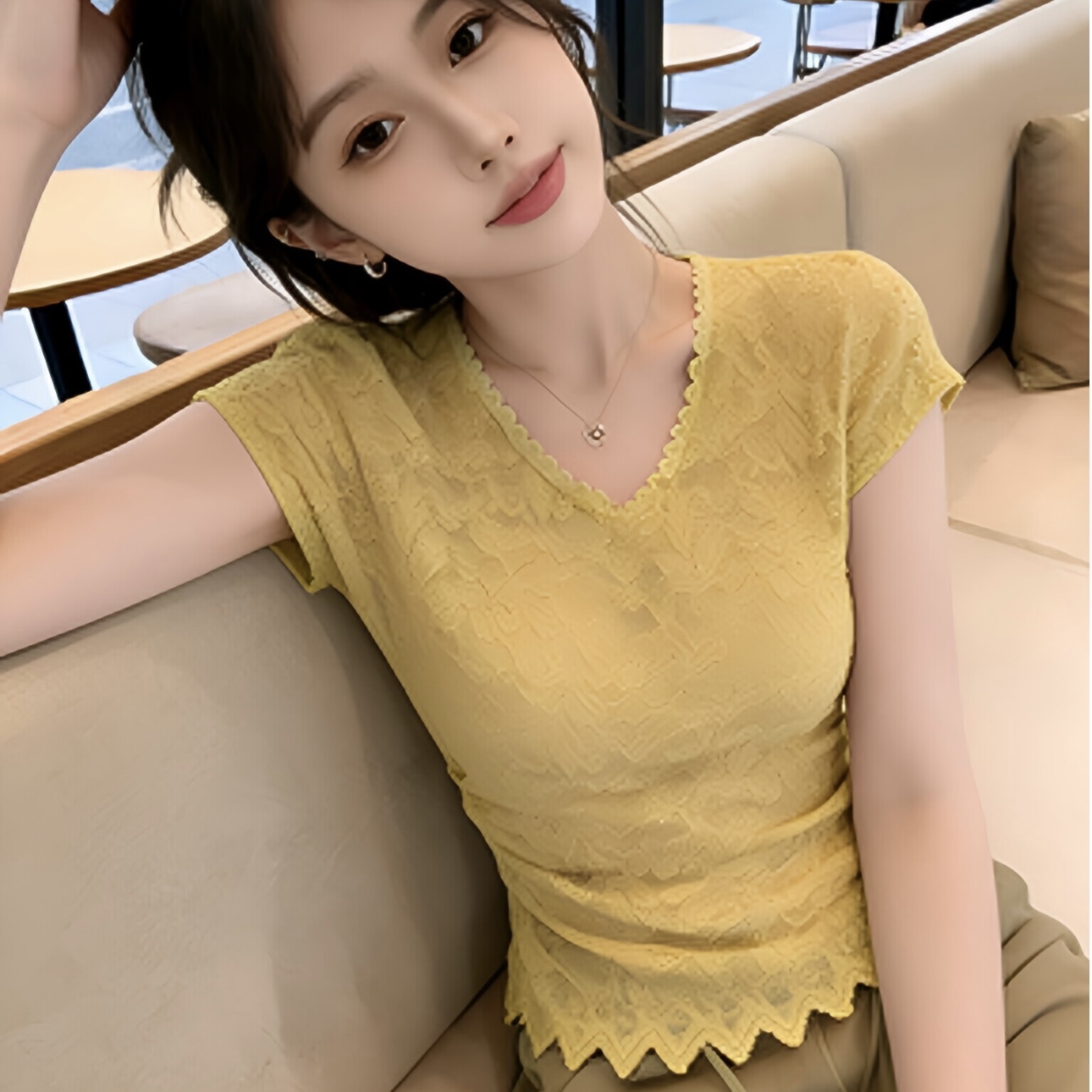 C1018. LACE TOP YELLOW