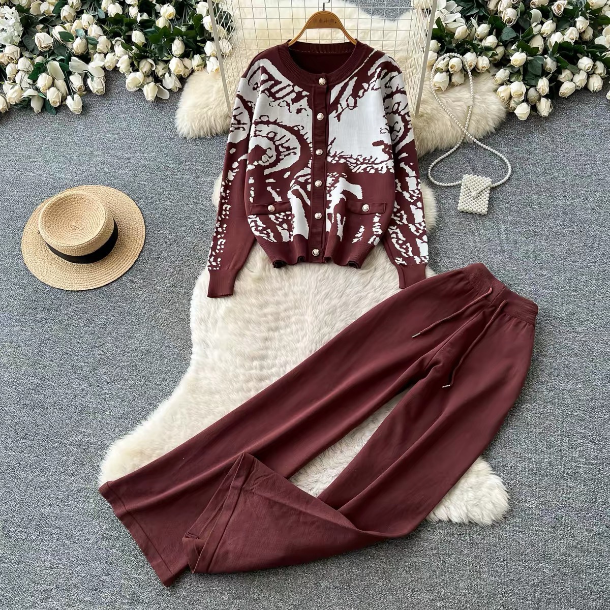 6902. SET LONG PANT KNITTED BROWN DT