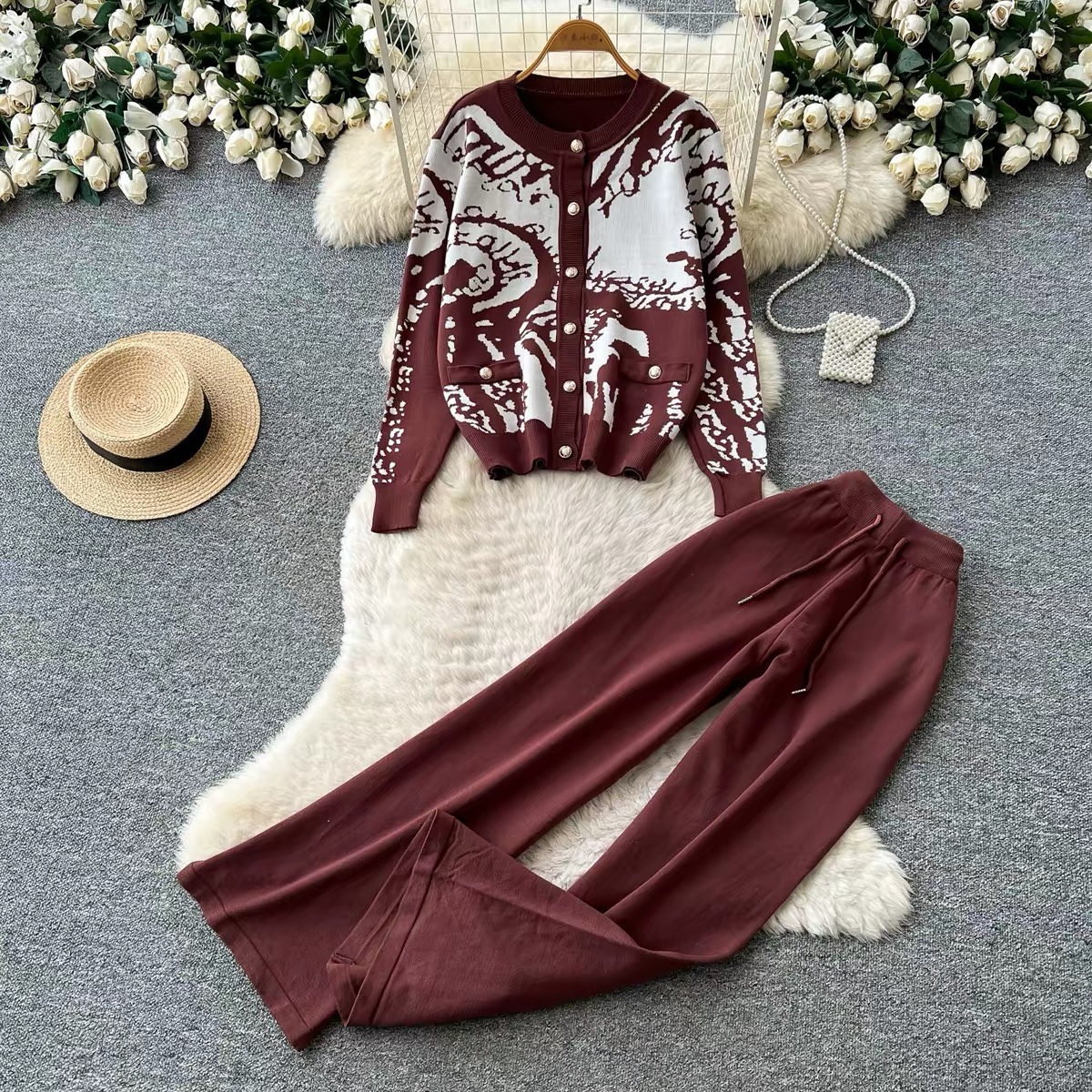 6902. SET LONG PANT KNITTED BROWN DT