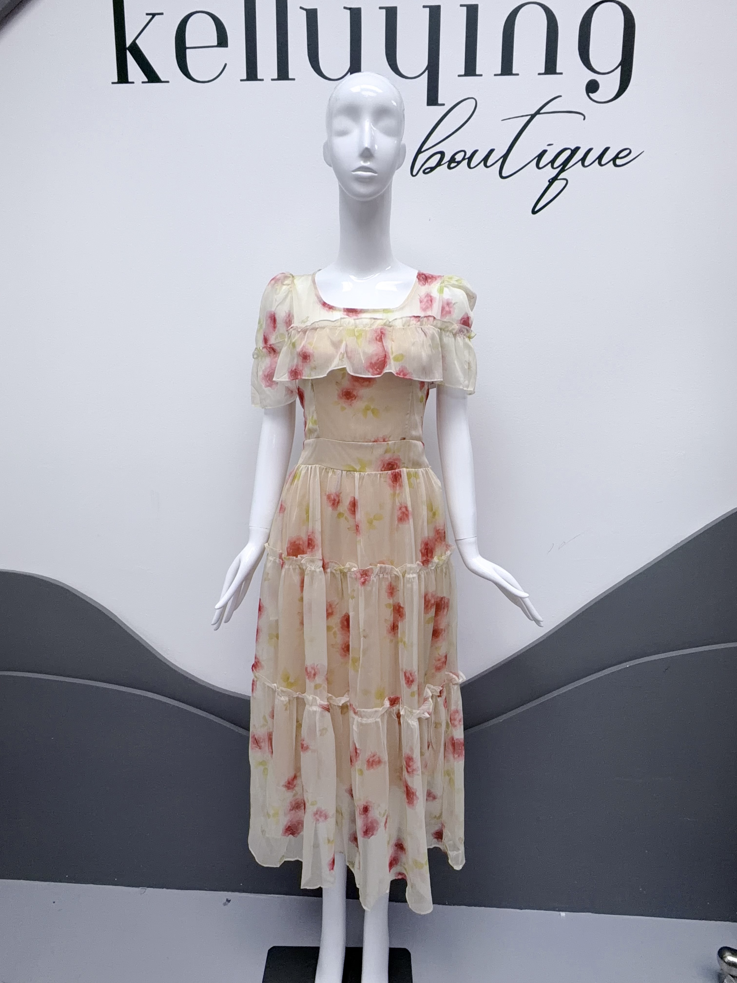 V271. HOA NUDE DRESS