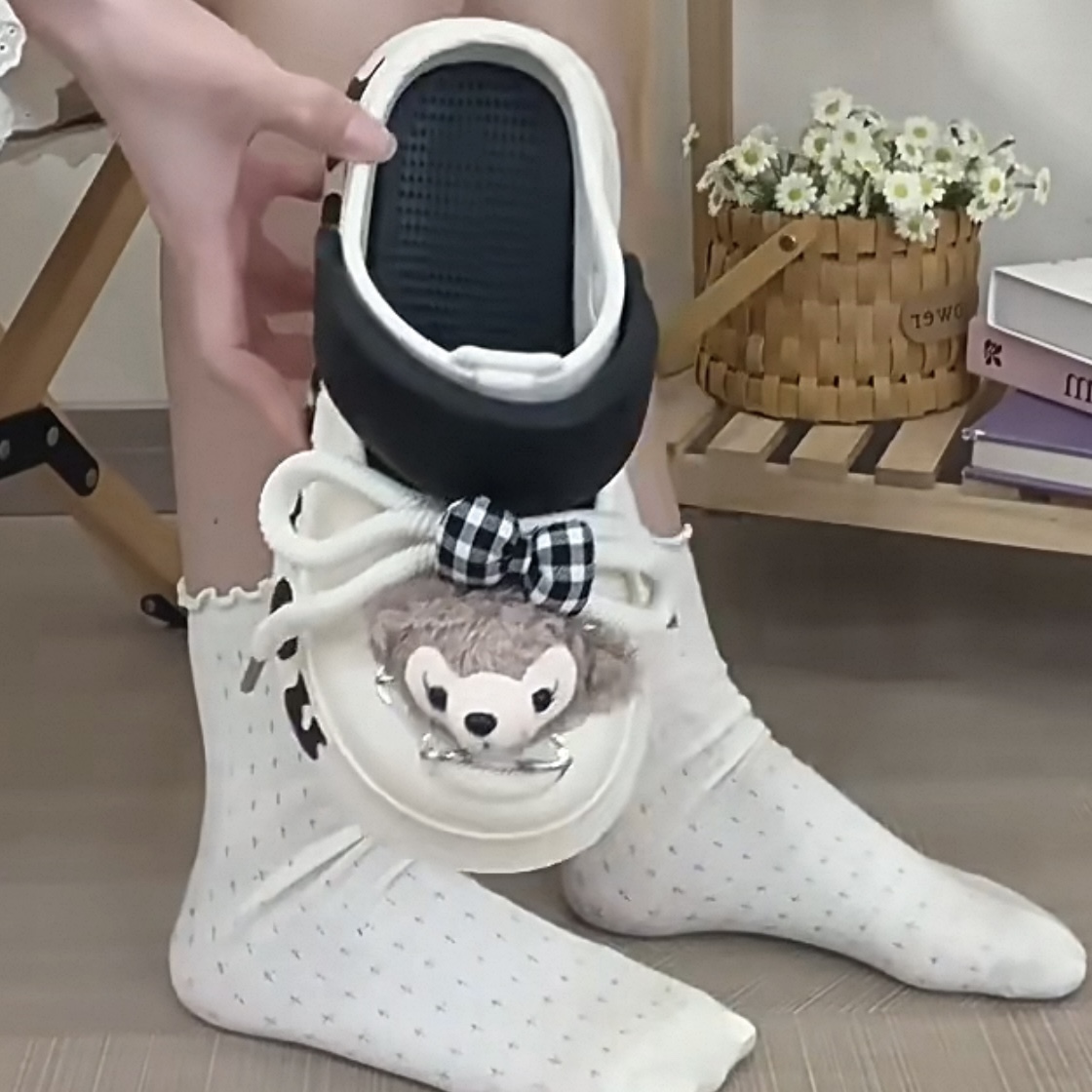 A467. CROCS WISH YOU BLACK
