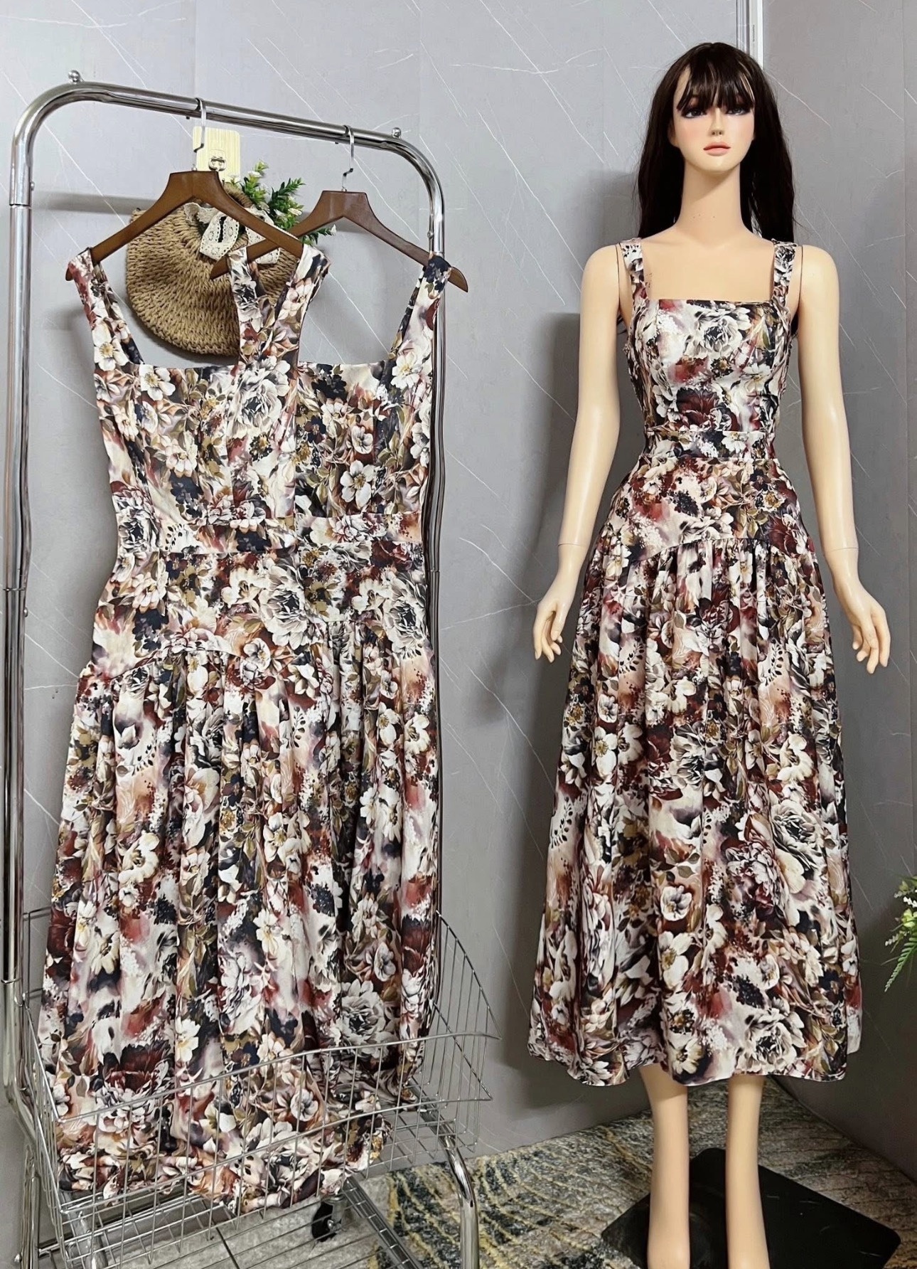 V898. MAXI DRESS DAY•