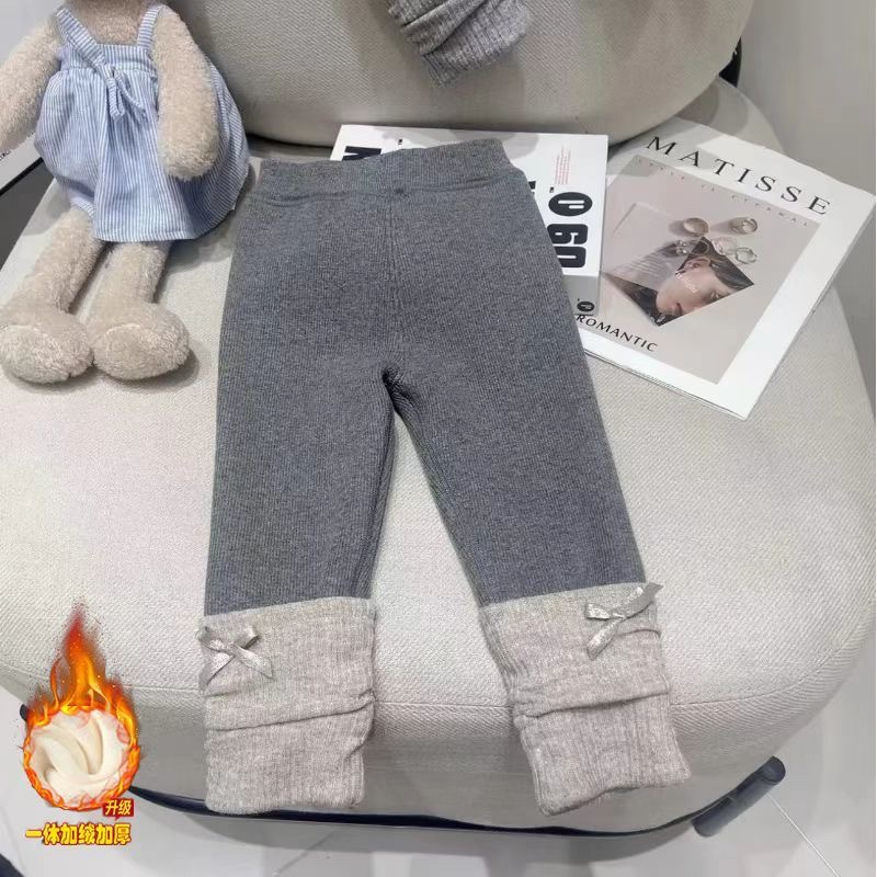 K62. LIGHT GRAY BABY BOTTOM