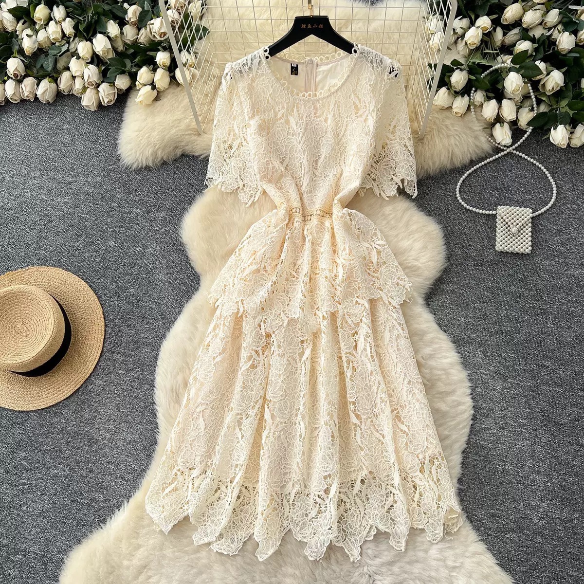 8363. DRESS EXCLUSIVE CREAM