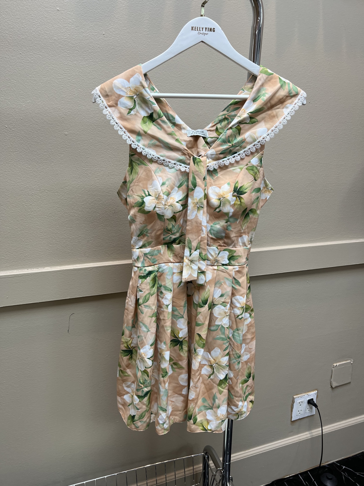 V824. MAXI DRESS