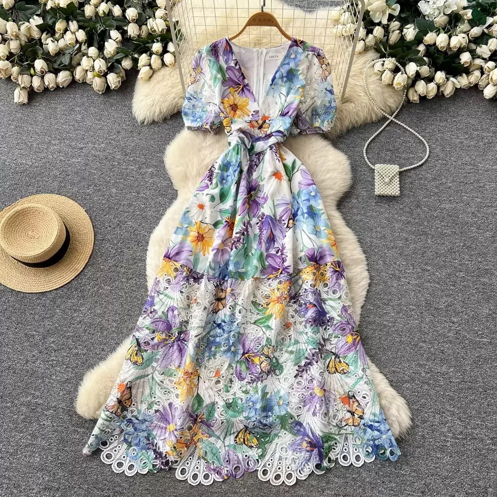 8208. LACE DRESS EXCLUSIVE FLOWERS