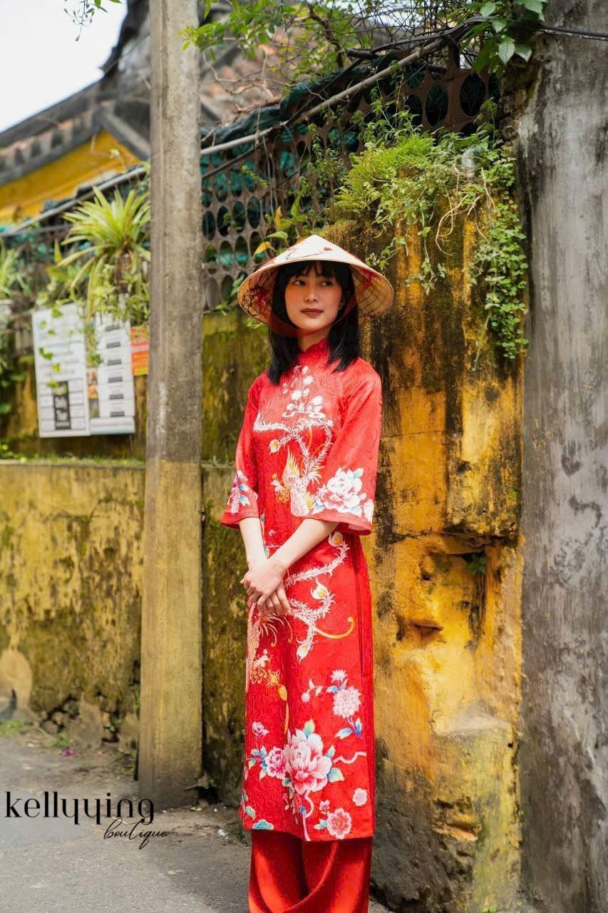A332. AO DAI DO PHUONG