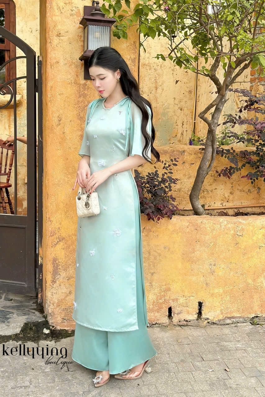 A335. AD XANH HOA NHI