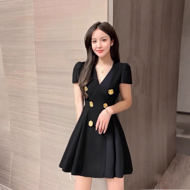 8222. DRESS EXCLUSIVE BLACK