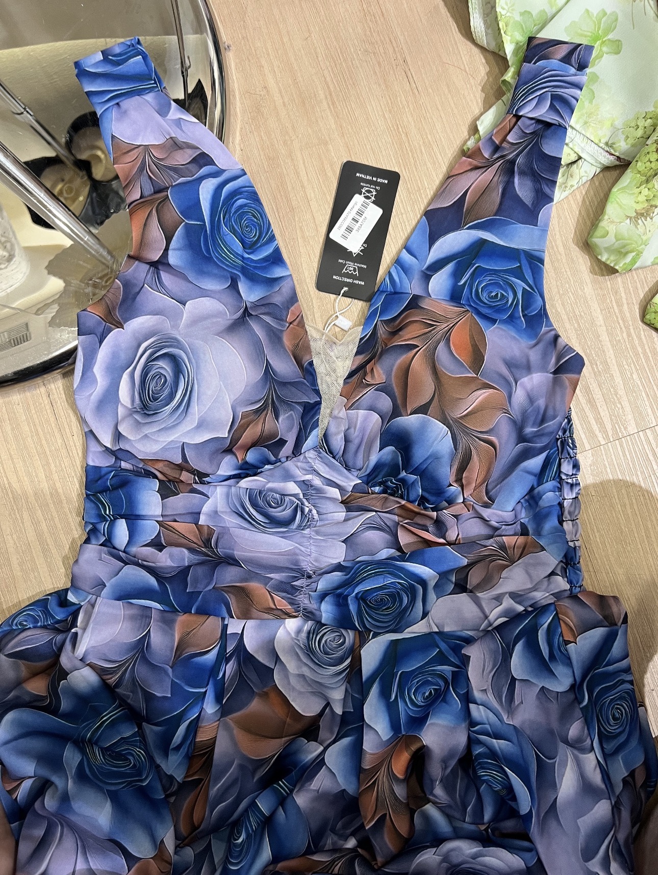 V596. MAXI DRESS