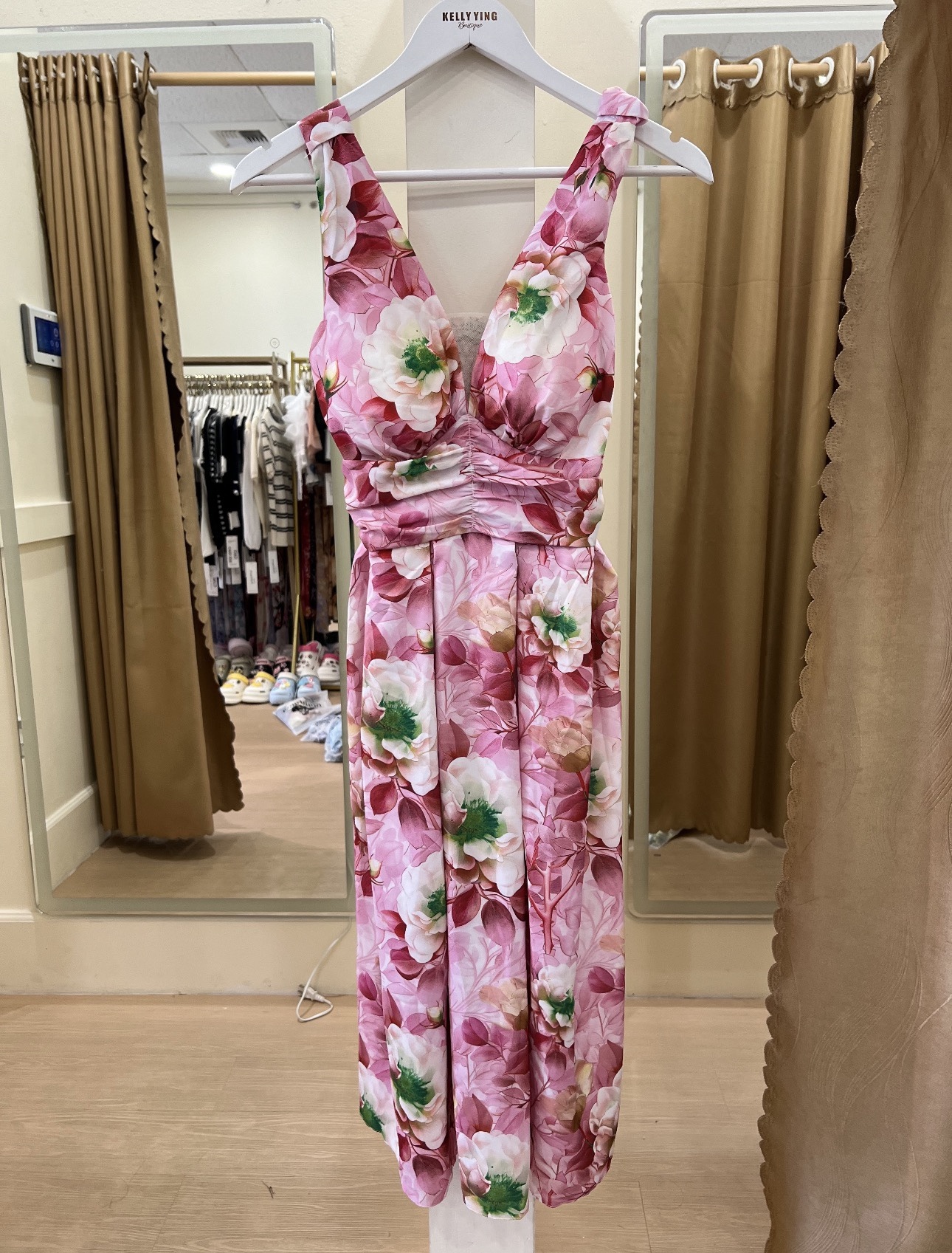 V881. MAXI DRESS DAY•