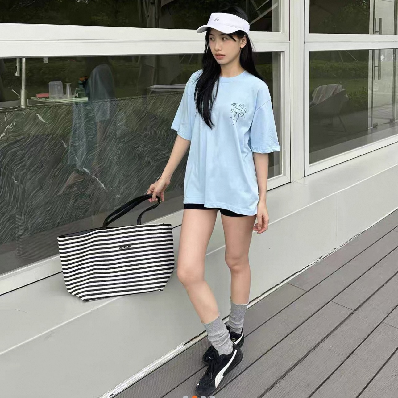 1655. BOWTIE BLUE TEE