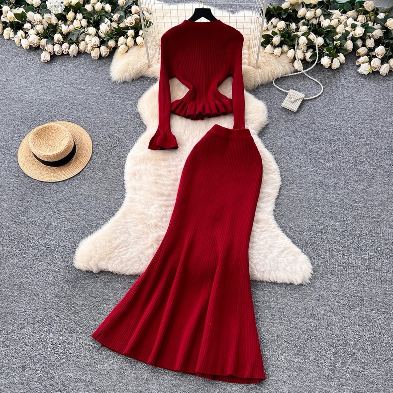 R51. RED LONG DRESS