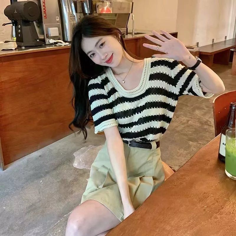 C910. MONGTOGHI TOP WHITE