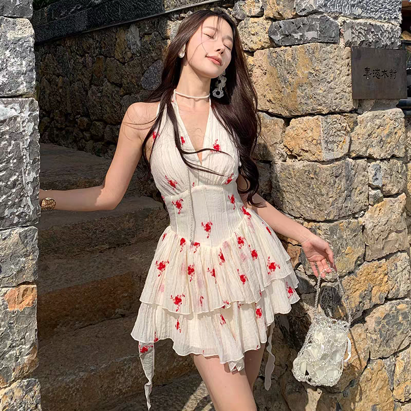 7602. WHITE DRESS