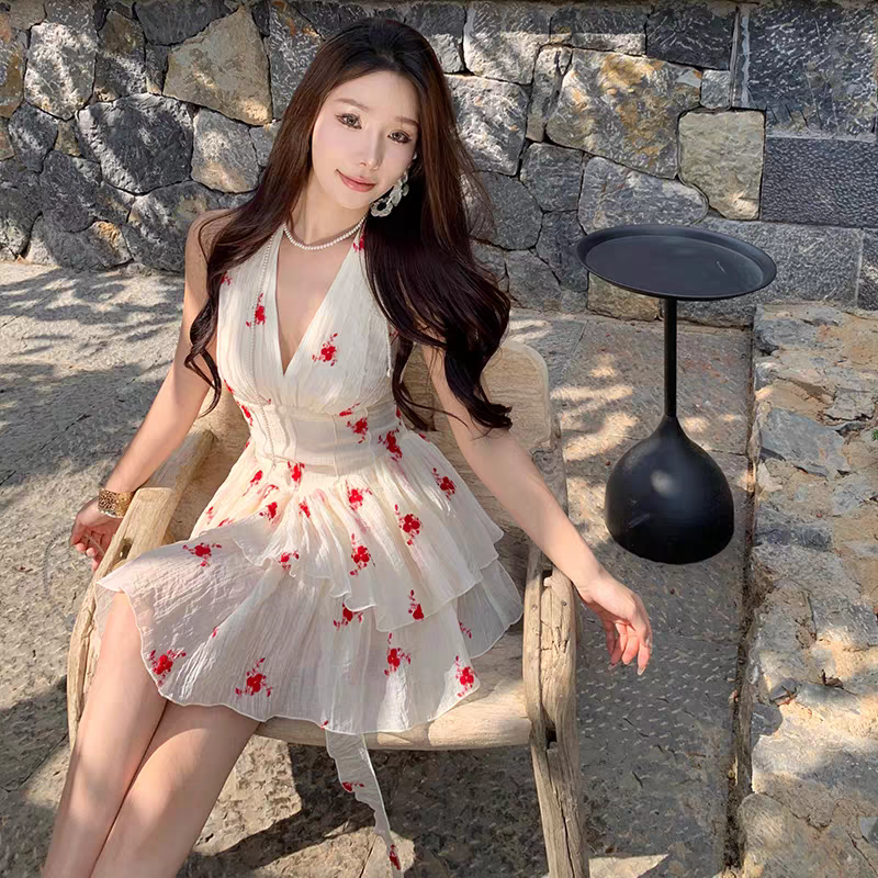 7602. WHITE DRESS