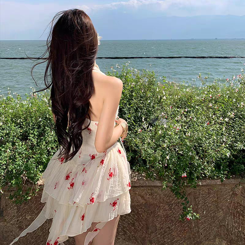 7602. WHITE DRESS