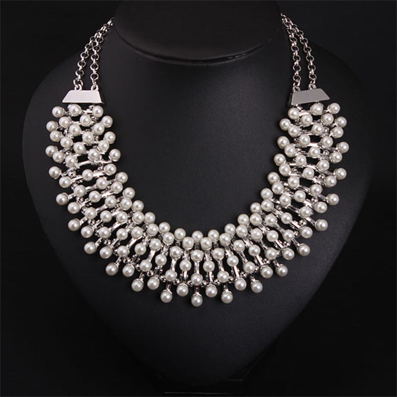 Elegant Chunky Pearl Necklace