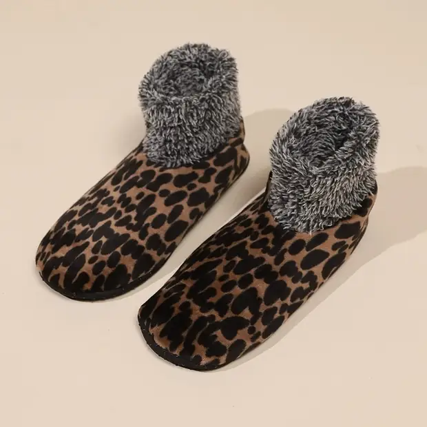 Brown leopard plush slipper socks
