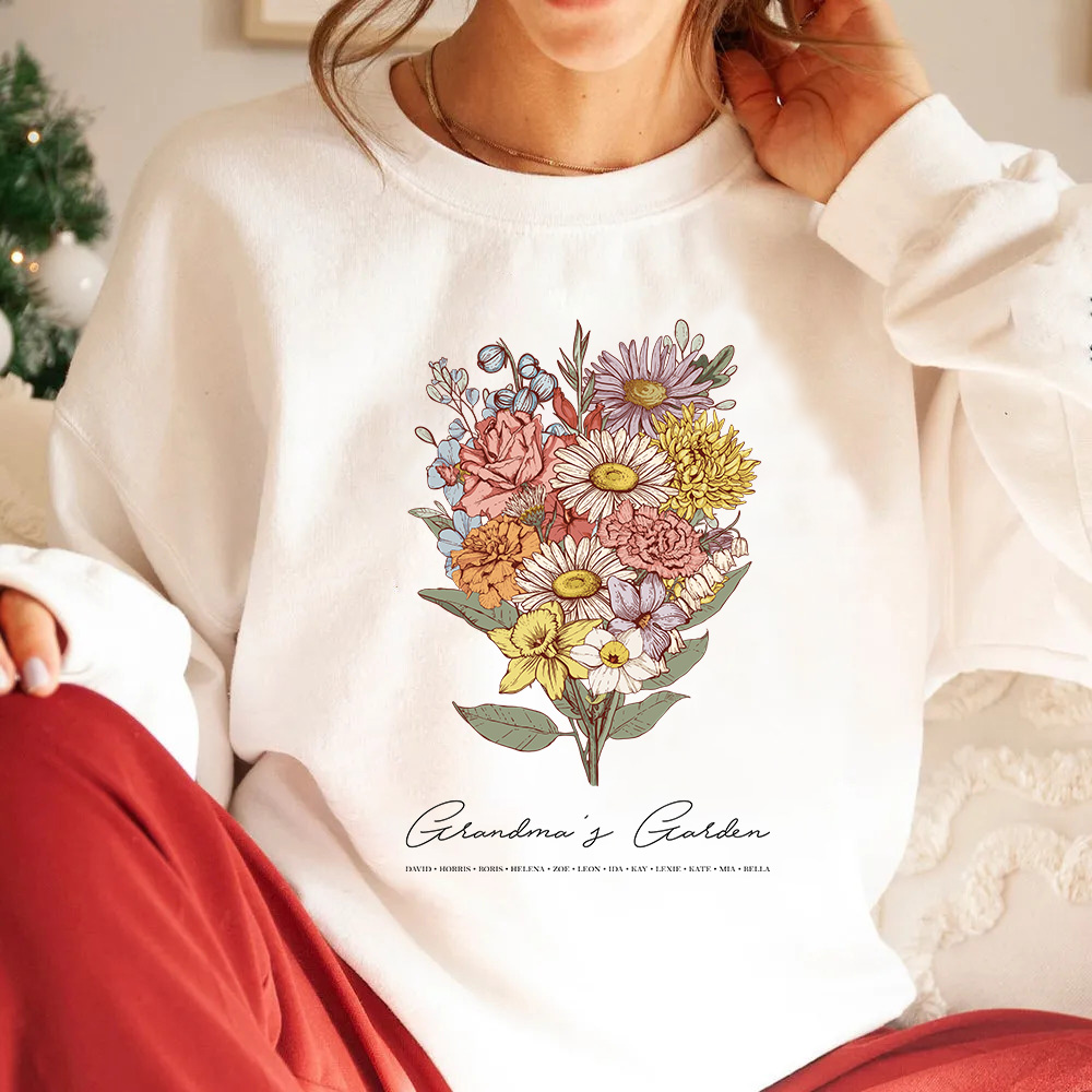 Birth Flower Family Bouquet Custom Hoodie/Crewneck/T-shirt Pro Version (AI Processed)