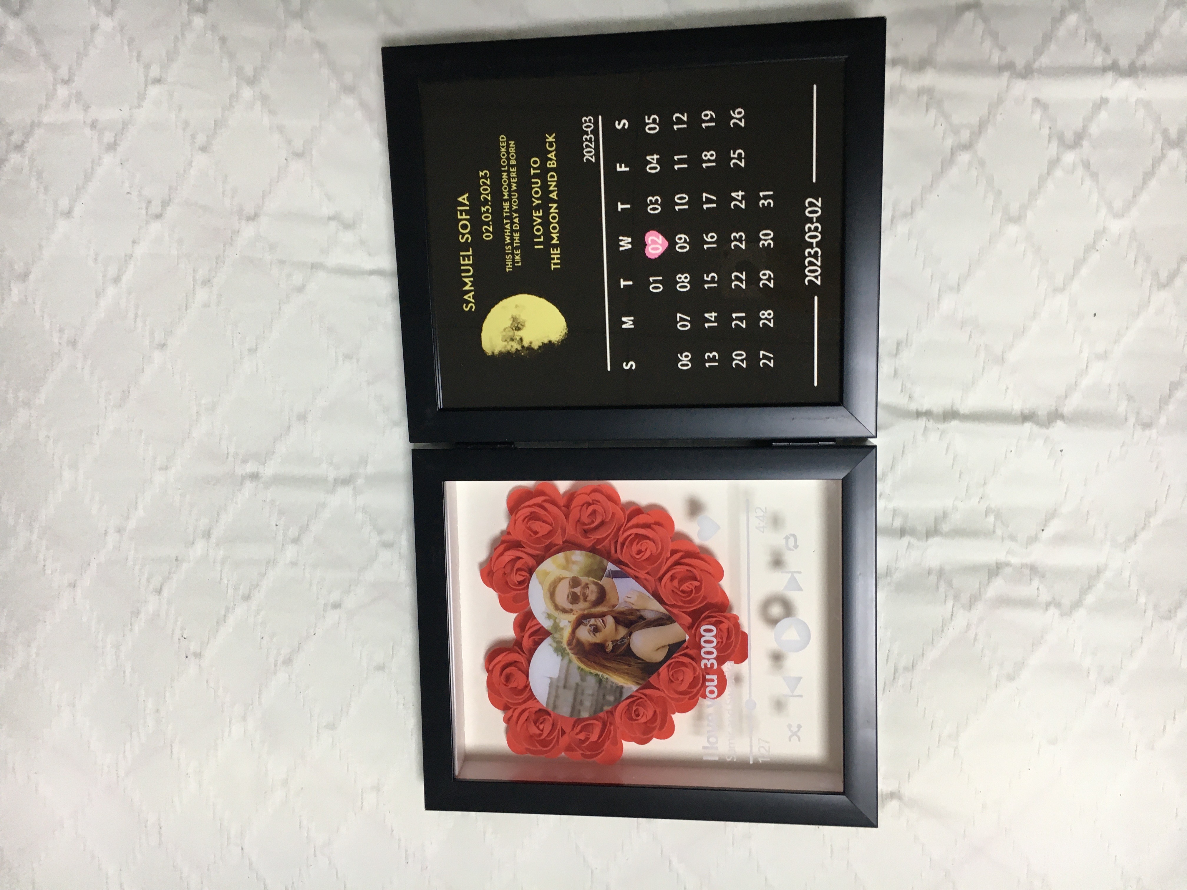(Heart With Song) Custom Flowers Frame with REAL MOON PHASE Anniversary Calendar
