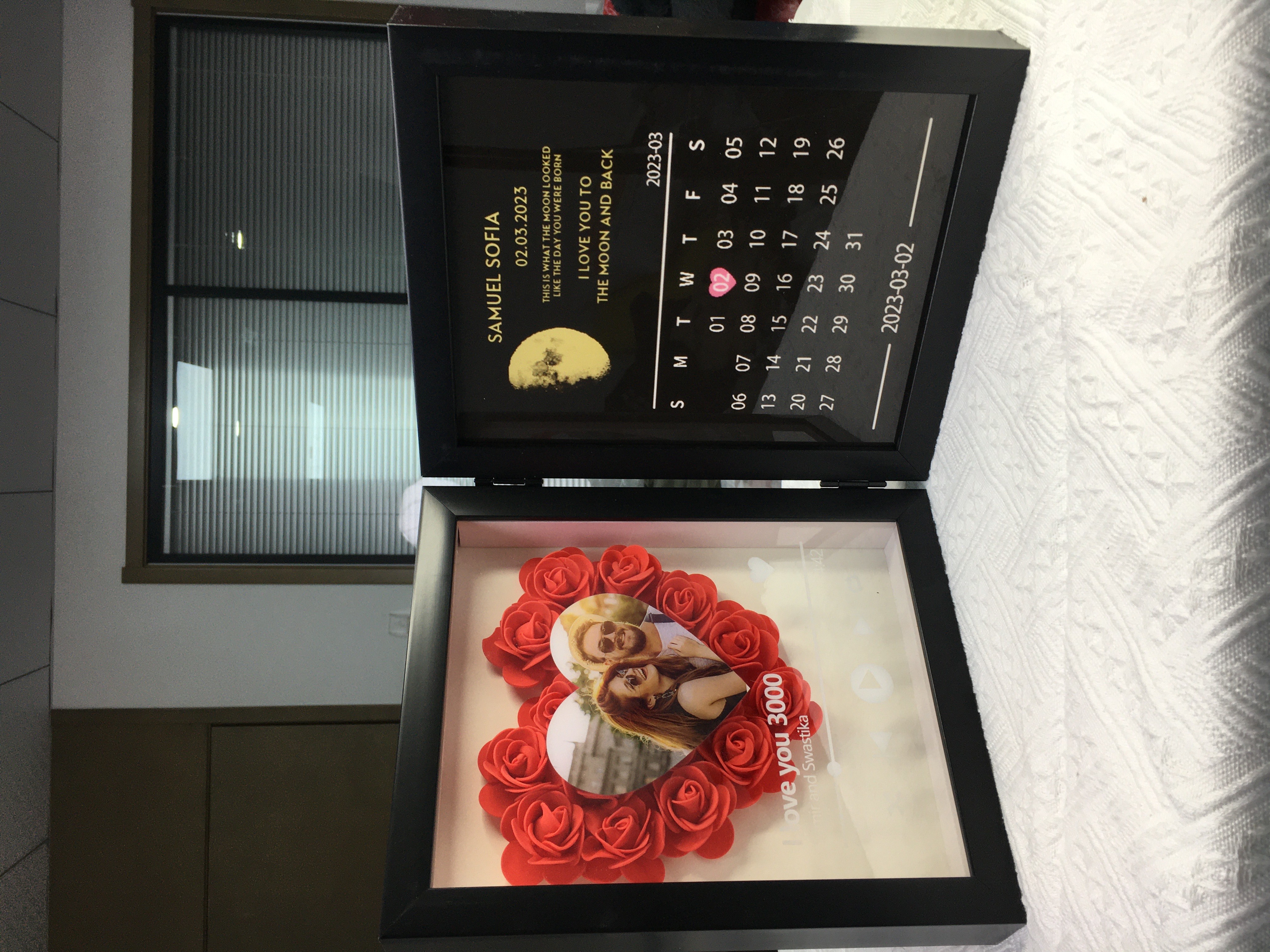 (Heart With Song) Custom Flowers Frame with REAL MOON PHASE Anniversary Calendar
