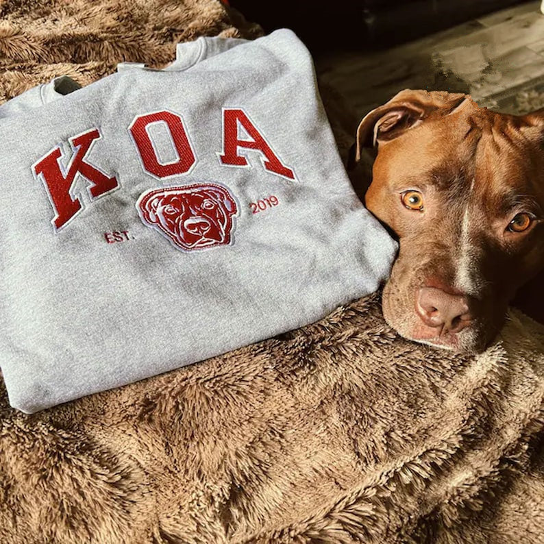Personalized Embroidered Sweatshirt with Pets