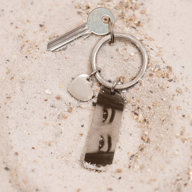 Eye - Shaped Stainless Steel Keychain