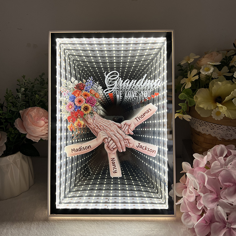 Personalized Mommy and Children Holding Hands Starry Mirror Light Box