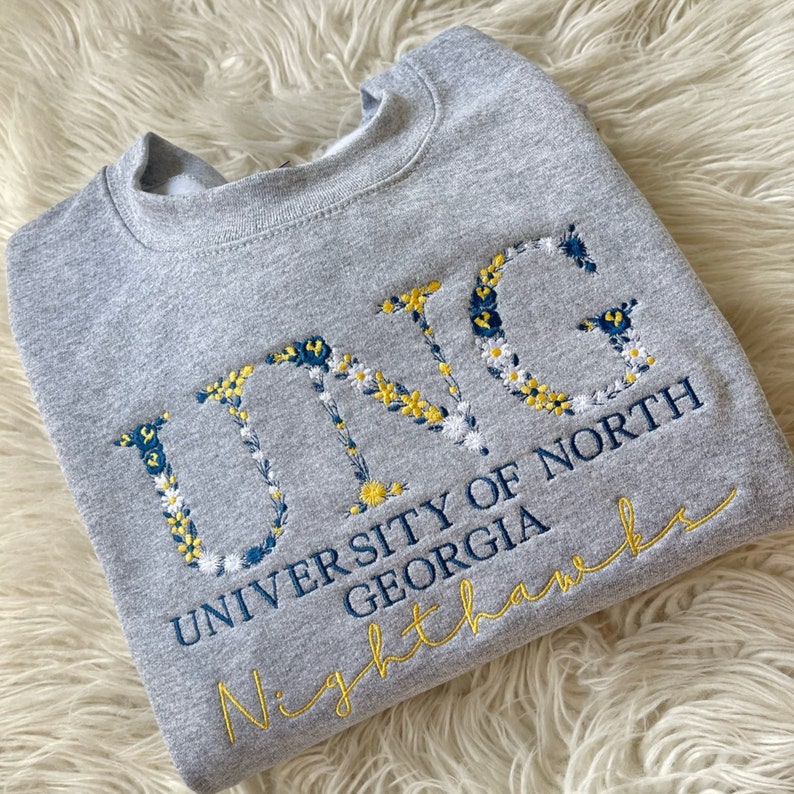 Custom Embroidered Floral Letter Sweatshirt – Personalized University & Sorority Gift with Major