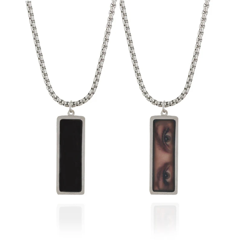Magic Necklace With Personalized Photo And Heat Theme