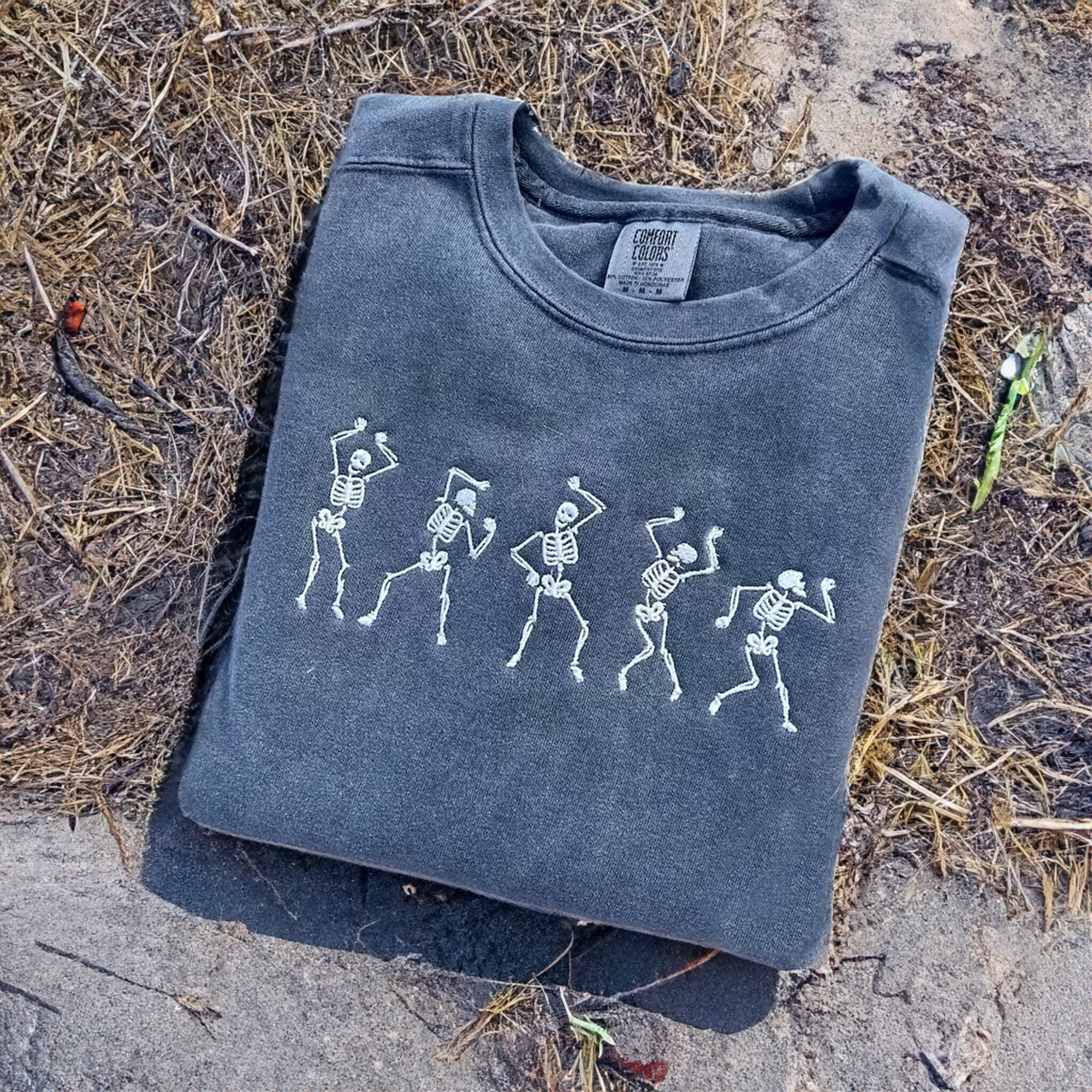 Dancing Skull Embroidered Sweatshirt