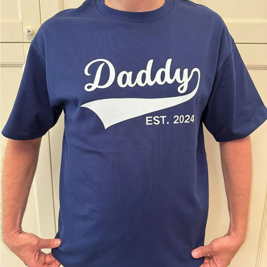 Personalized Dad T-shirt/Sweatshirt/Hoodie with Kids Name on sleeve-Custom Gifts-Choose any Year - Oneonlycustom
